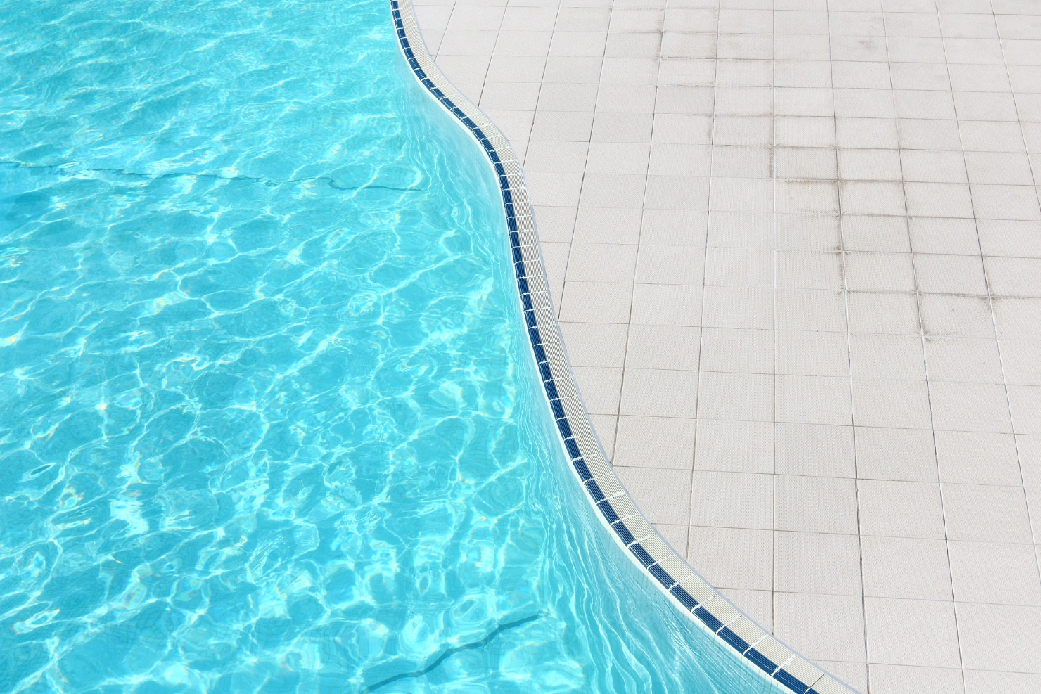 Pool Leaks Near Skimmers, Lights, And Return Lines Explained Clearly