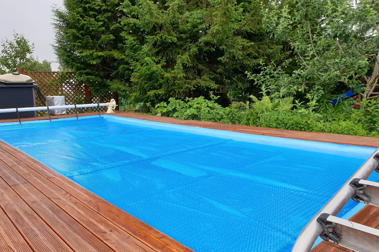 What Makes A Pool Safety Cover Worth Installing Before Winter Starts