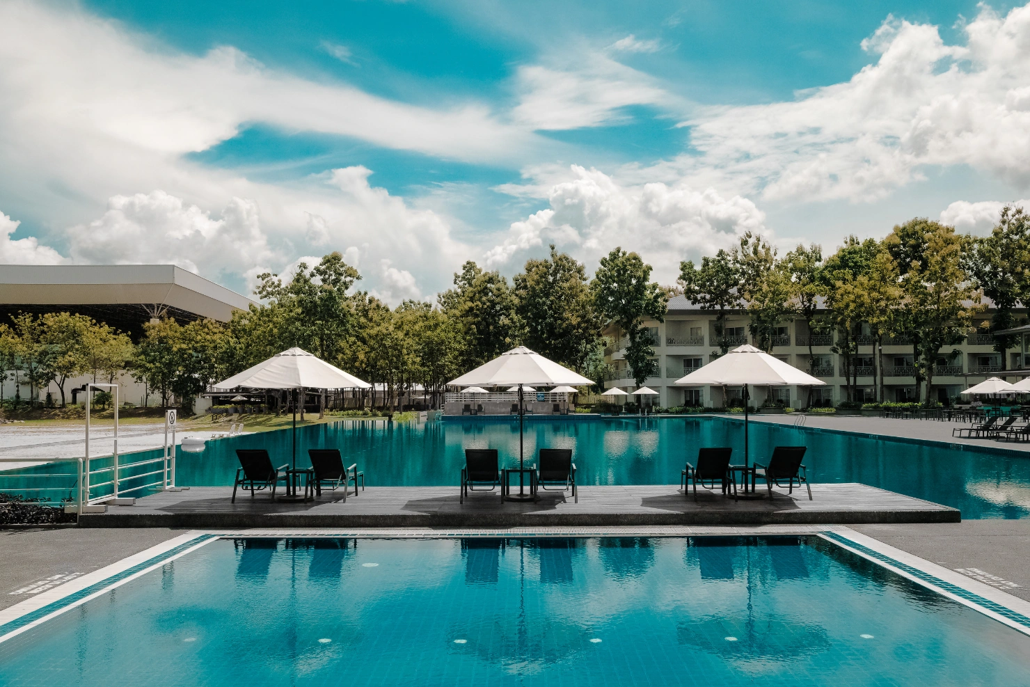 Cloudy Saltwater Pools Are Often an Equipment Problem, Not Chemistry