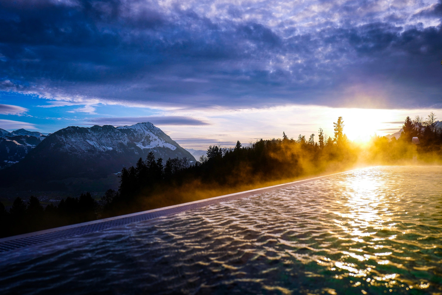 Cloudy Saltwater Pools Are Often an Equipment Problem, Not Chemistry